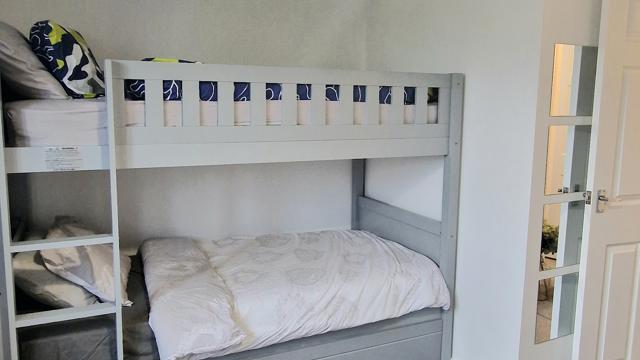 6 Howards Way Bedroom 2